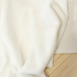 NUOVO MINKY LISCIO BIANCO LATTE 265 gr