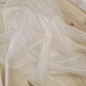 TPU LATTIGINOSO TRASPARENTE