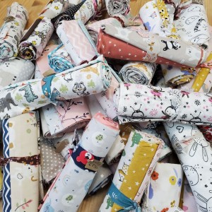 SPECIAL PRICE -TRIPLETTA COTONE FANTASIE MIX (3 tagli da cm 50x75 cadauno) SPECIAL PRICE -TRIPLETTA COTONE FANTASIE MIX (3 tagli da cm 50x75 cadauno)