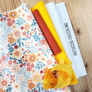 KIT ASTUCCIO COCCOLINO AQUA PROTECT FIORELLINI + AQUA PROTECT GIALLO KIT ASTUCCIO COCCOLINO AQUA PROTECT FIORELLINI + AQUA PROTECT GIALLO