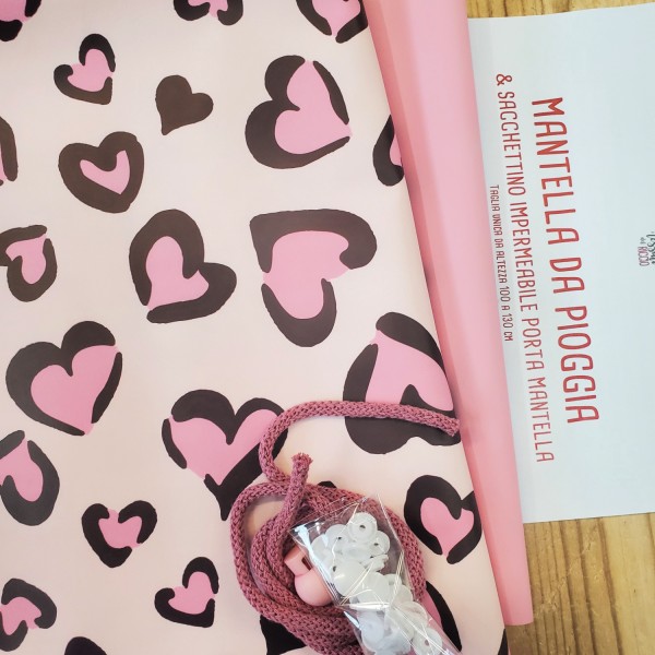 KIT MANTELLA DA PIOGGIA CUORI ROSA E SACCA PORTA MANTELLA  (CARTAMODELLO DIGITALE)