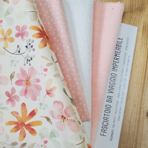 KIT FASCIATOIO DA VIAGGIO IMPERMEABILE FIORI ACQUARELLATI E BAMBOO ROSA