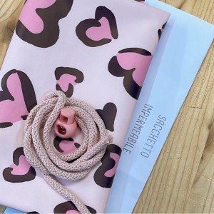 KIT SACCHETTO IN AQUA PROTECT MACULATIO DI CUORI