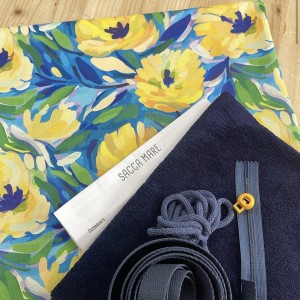 KIT SACCA MARE PEONIE GIALLE MEZZO PANAMA E BAMBOO BLU