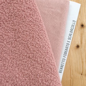 CAPPELLINO E SCALDACOLLO BOUCLE ROSA ANTICO e MAGLINA ROSA